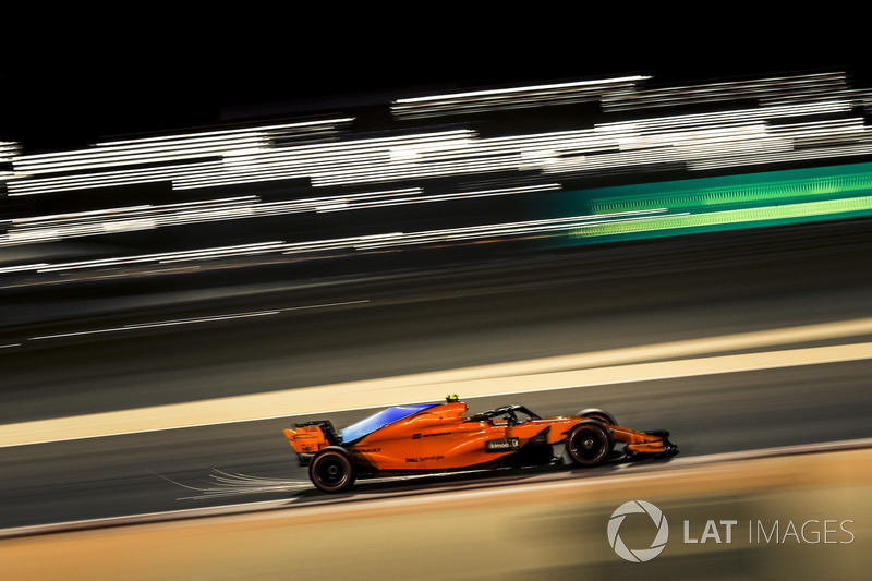 14: Stoffel Vandoorne, McLaren MCL33, 1'30.525