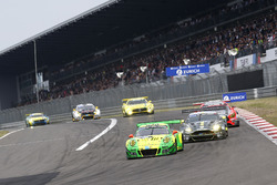 #912 Manthey Racing Porsche 911 GT3 R: Richard Lietz, Patrick Pilet, Frédéric Makowiecki, Nick Tandy