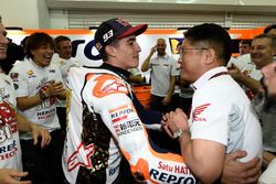 Le Champion du monde Marc Marquez, Repsol Honda Team, fête son titre avec son équipe