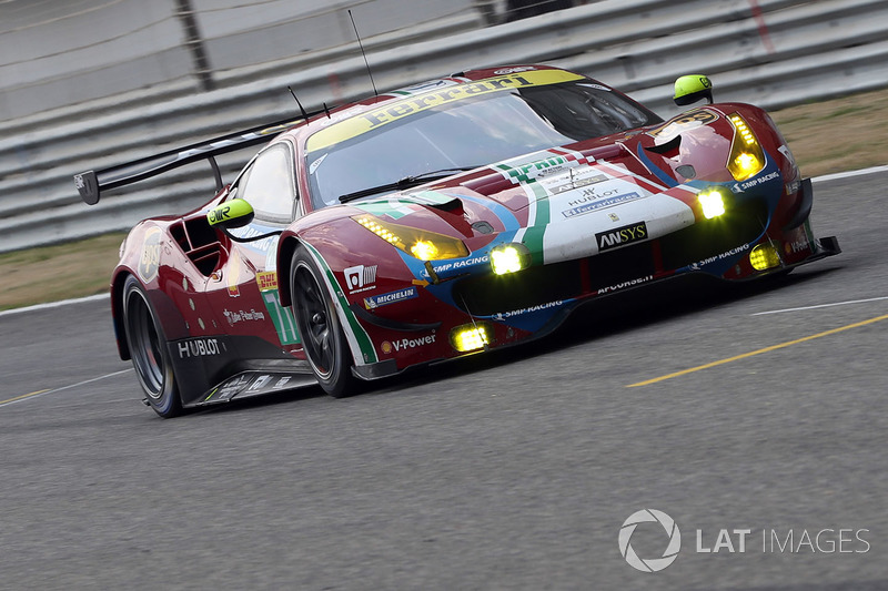 #71 AF Corse Ferrari 488 GTE: Davide Rigon, Miguel Molina