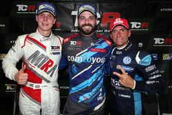 Podium: race winner Stefano Comini, Comtoyou Racing, second place Gianni Morbidelli, West Coast Racing, third place Josh Files, M1RA