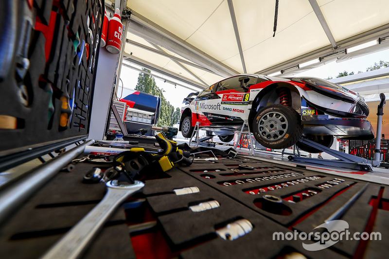 Toyota Racing team area