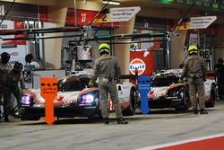 #2 Porsche Team Porsche 919 Hybrid: Timo Bernhard, Earl Bamber, Brendon Hartley