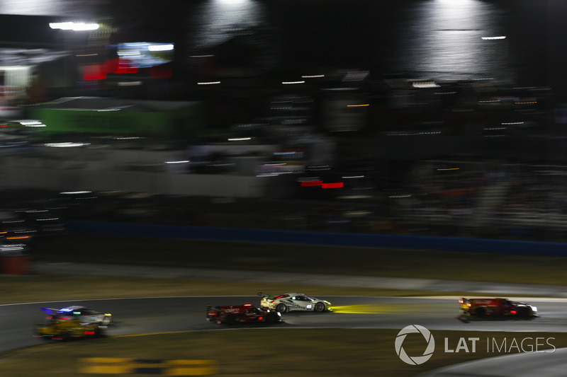 #63 Scuderia Corsa Ferrari 488 GT3, GTD: Cooper MacNeil, Alessandro Balzan, Gunnar Jeannette, Jeff Segal