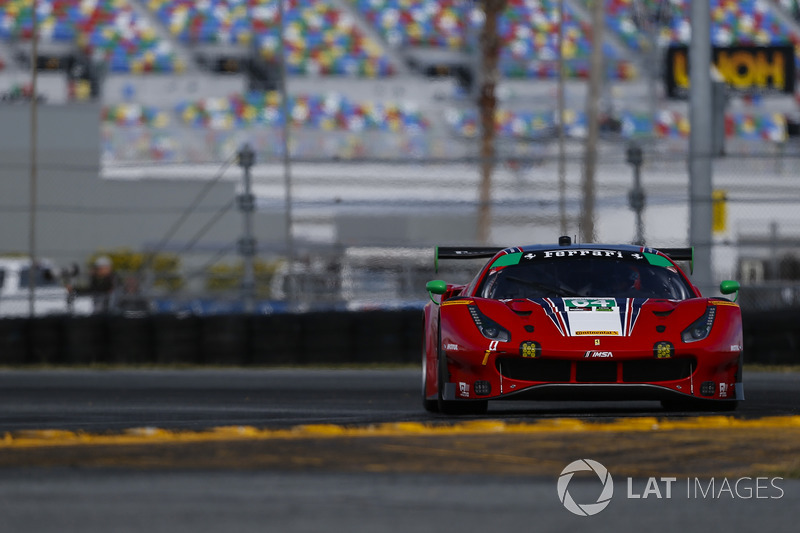 #64 Scuderia Corsa Ferrari 488 GT3, GTD: Bill Sweedler, Townsend Bell, Frankie Montecalvo, Sam Bird