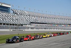 #10 Wayne Taylor Racing Cadillac DPi, P: Renger van der Zande, Jordan Taylor, Ryan Hunter-Reay, #99
