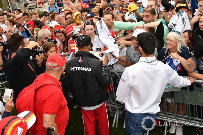 Rajongós csütörtök Barcelonában - F1 2018