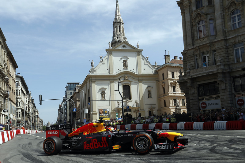 Max Verstappen, Red Bull Racing driving