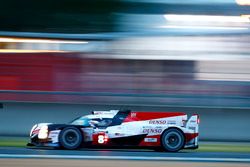 #8 Toyota Gazoo Racing Toyota TS050: Sébastien Buemi, Kazuki Nakajima, Fernando Alonso