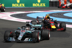 Lewis Hamilton, Mercedes AMG F1 W09 mène au départ