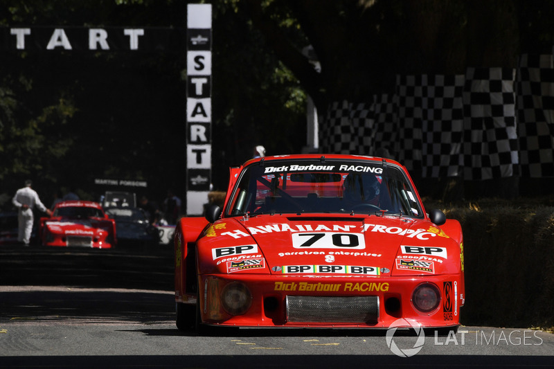 Porsche 935