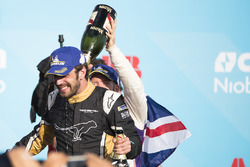 Jean-Eric Vergne, Techeetah, celebra en el podio