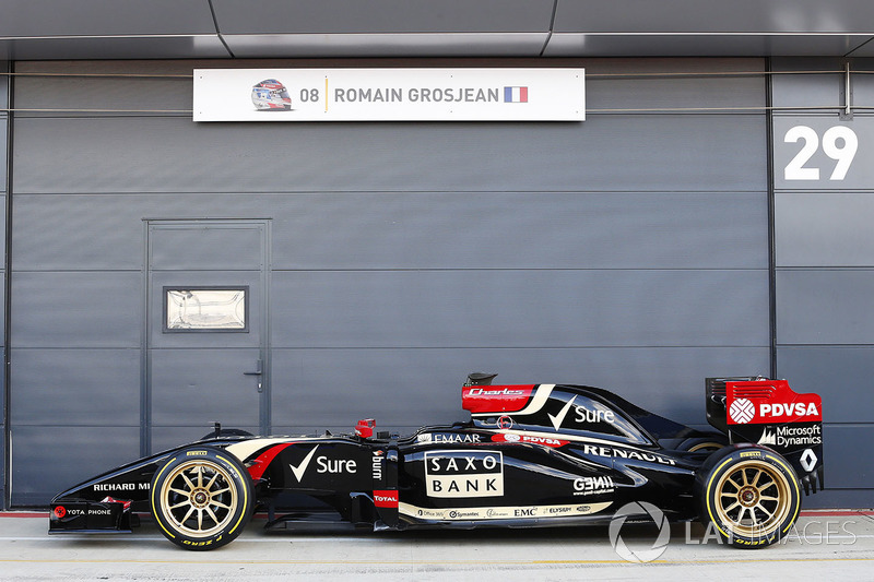 La Lotus E22 con gomme da 18 pollici