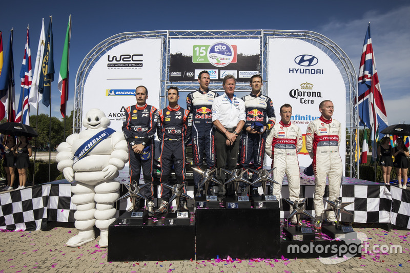 Podium: Ganadores, Sébastien Ogier, Julien Ingrassia, M-Sport Ford WRT Ford Fiesta WRC, segundo, Dani Sordo, Carlos Del Barrio, Hyundai Motorsport Hyundai i20 Coupe WRC, tercero, Kris Meeke, Paul Nagle, Citroën World Rally Team Citroën C3 WRC