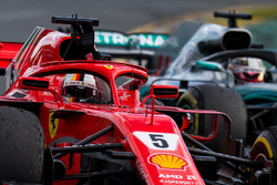 Переможець Себастьян Феттель, Ferrari SF71H святкує