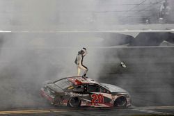 Erik Jones, Joe Gibbs Racing, Toyota Camry buyatoyota.com wins
