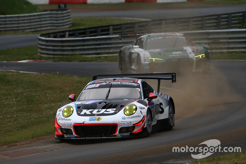 #17 KÜS Team75 Bernhard Porsche GT3 R: Michael Christensen, Matteo Cairoli, Andre Lotterer, Jörg Bergmeister