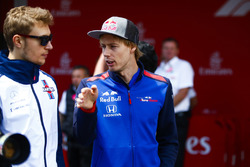 Сергей Сироткин, Williams, и Брендон Хартли, Scuderia Toro Rosso