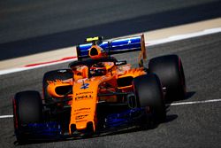 Stoffel Vandoorne, McLaren MCL33 Renault