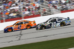 Brad Keselowski, Team Penske Ford, Danica Patrick, Stewart-Haas Racing Chevrolet