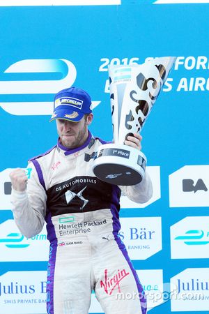 Podium : le vainqueur Sam Bird, DS Virgin Racing Formula E Team