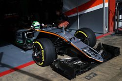 Nico Hulkenberg, Sahara Force India F1 VJM09 leaves the pits