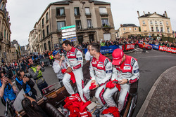#7 Audi Sport Team Joest Audi R18: Benoit Tréluyer, Andre Lotterer, Marcel Fassler
