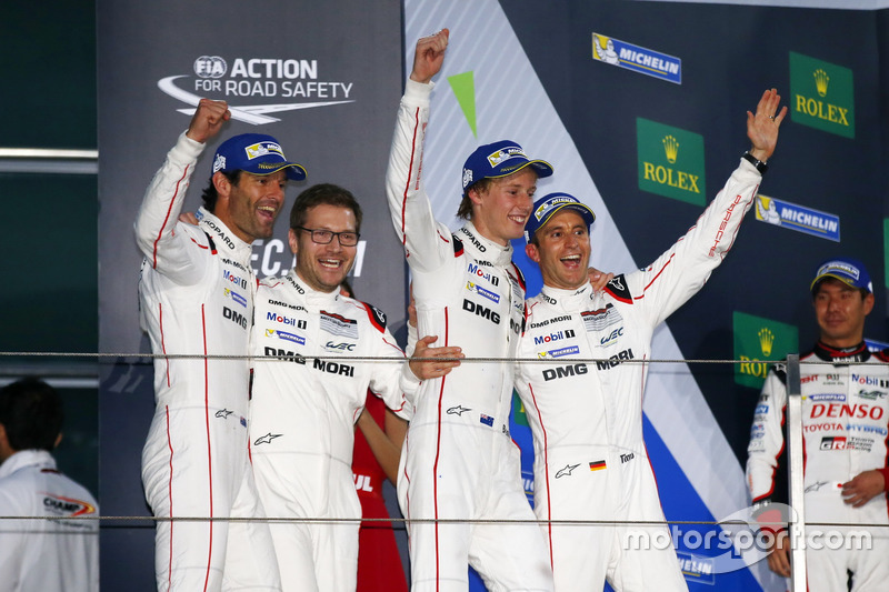 #1 Porsche Team Porsche 919 Hybrid: Timo Bernhard, Mark Webber, Brendon Hartley with Andreas Seidl, 