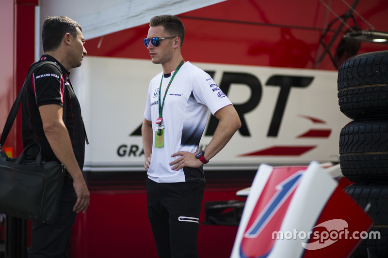 Stoffel Vandoorne, McLaren, talking with Sebastien Philippe, Team Manager and Managing Director, ART Grand Prix