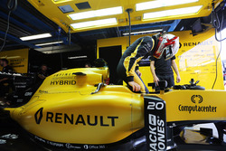 Kevin Magnussen, Renault Sport F1 Team RS16