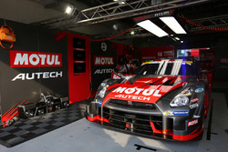 #1 MOTUL AUTECH GT-R