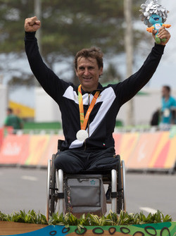 Silver for Alex Zanardi