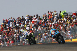 Hector Barbera, Avintia Racing; Nicky Hayden, Estrella Galicia 0,0 Marc VDS
