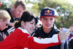 Max Verstappen, Scuderia Toro Rosso met fans