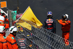 Max Verstappen, Red Bull Racing RB12 crashed out in qualifying