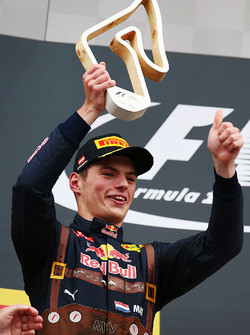 Max Verstappen, Red Bull Racing viert zijn tweede plaats op het podium