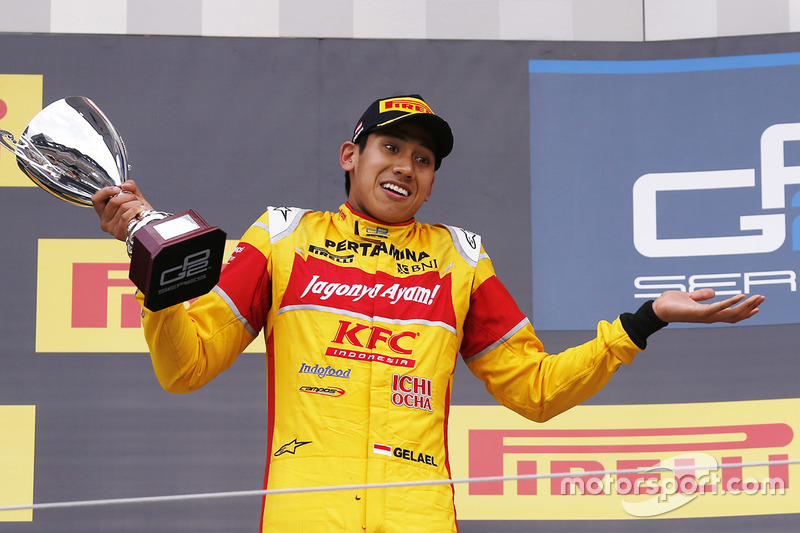 gp2-spielberg-2016-podium-second-place-s