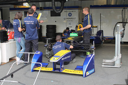 Renault e.Dams garage atmosphere