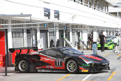 #11 Kessel Racing Ferrari 488 GT3: Michael Broniszewski, Giacomo Piccini