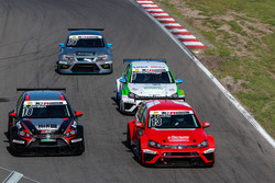 Benjamin Leuchter, Racing One, VW Golf GTI TCR; Kai Jordan, JBR Motorsport, VW Golf GTI TCR; Tom Lautenschlager, Liqui Moly Team Engstler, VW Golf GTI TCR