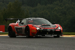 #888 Kessel Racing, Ferrari F458 Italia GT3: Marco Zanuttini, Liam Talbot, Vadim Glitin, Nicola Cade