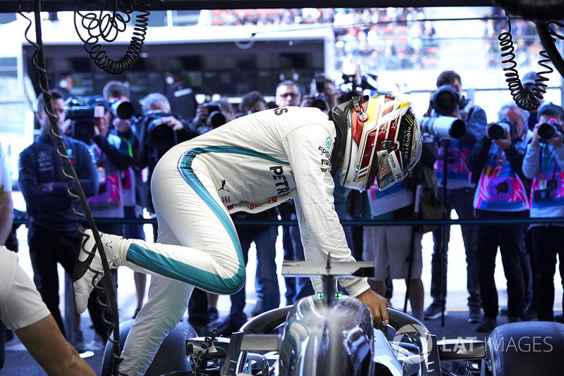 Lewis Hamilton 78. rajtelsősége az F1-ben