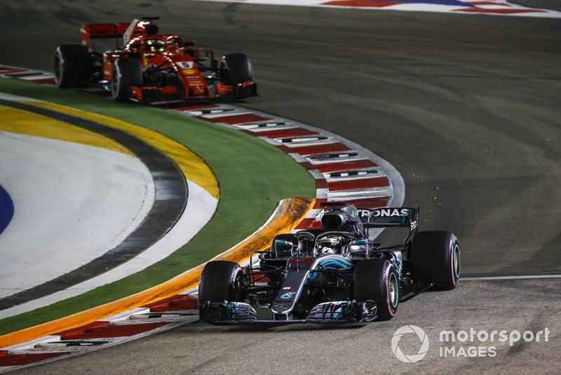 Lewis Hamilton, Mercedes AMG F1 W09 EQ Power+ and Sebastian Vettel, Ferrari SF71H