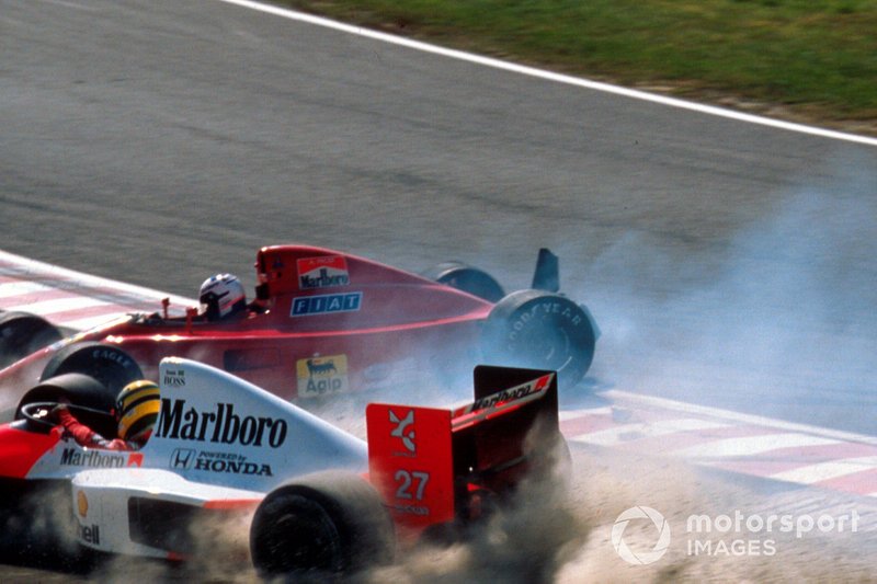 Accrochage entre Alain Prost, Ferrari 641, et Ayrton Senna, McLaren MP4/5B, au départ