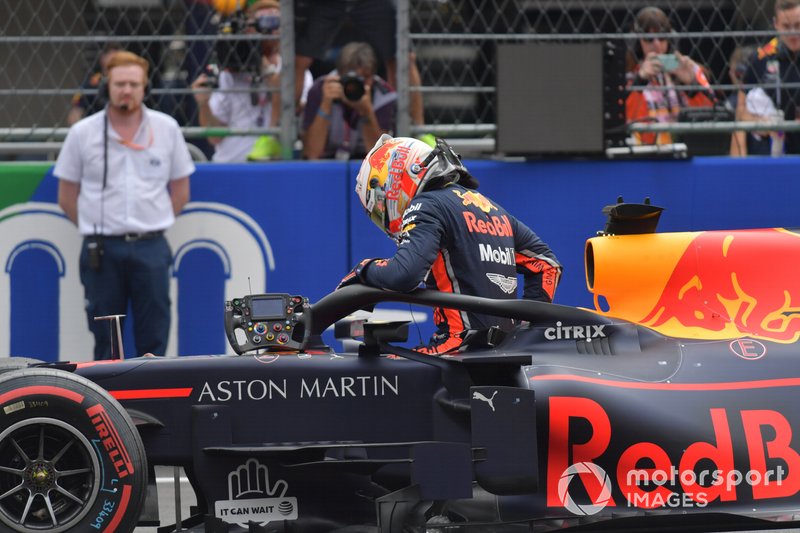 Pole man Max Verstappen, Red Bull Racing, arrives on the grid after Qualifying
