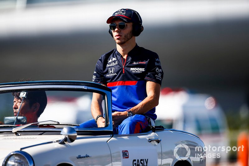 Pierre Gasly, Toro Rosso, in the drivers parade