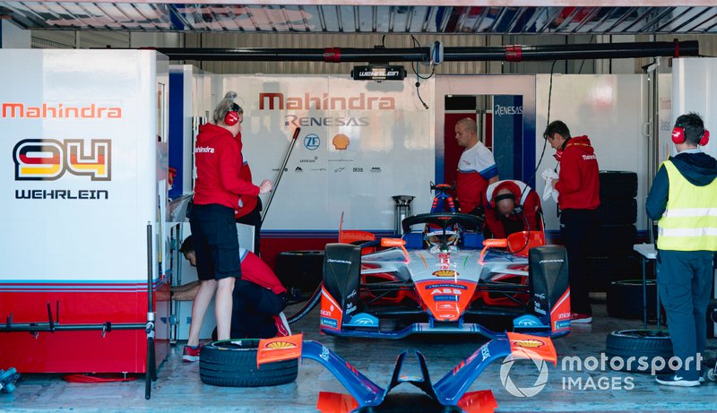 Mechanics work on Pascal Wehrlein, Mahindra Racing, M6Electro
