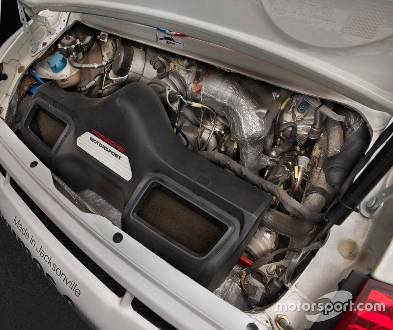 Porsche 997 GT3 Cup Car Engine
