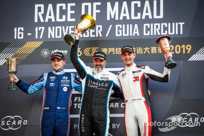 Podio: Yvan Muller, Cyan Racing Lynk & Co 03 TCR, secondo Norbert Michelisz, BRC Hyundai N Squadra Corse Hyundai i30 N TCR, terzo Kevin Ceccon, Team Mulsanne Alfa Romeo Giulietta TCR