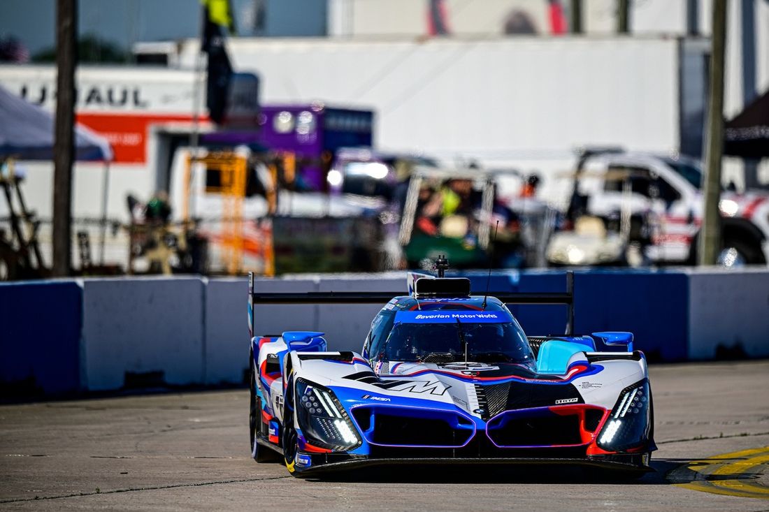 #24 BMW M Team RLL BMW M Hybrid V8: Philipp Eng, Dries Vanthoor, Kevin Magnussen